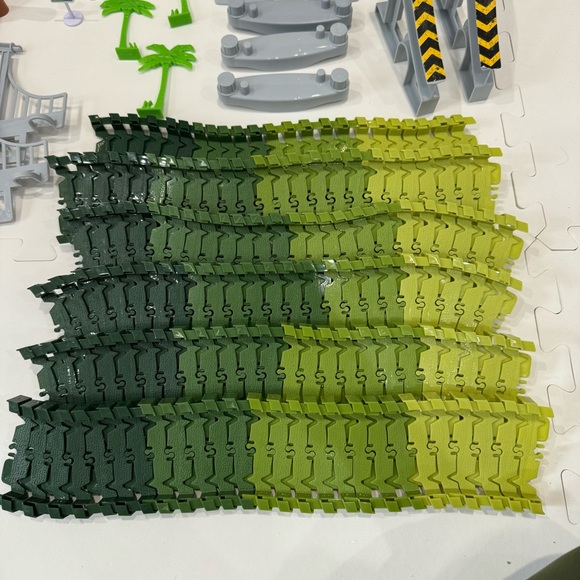 Dinosaur Race Car Track for Kids - Picture 7 of 7